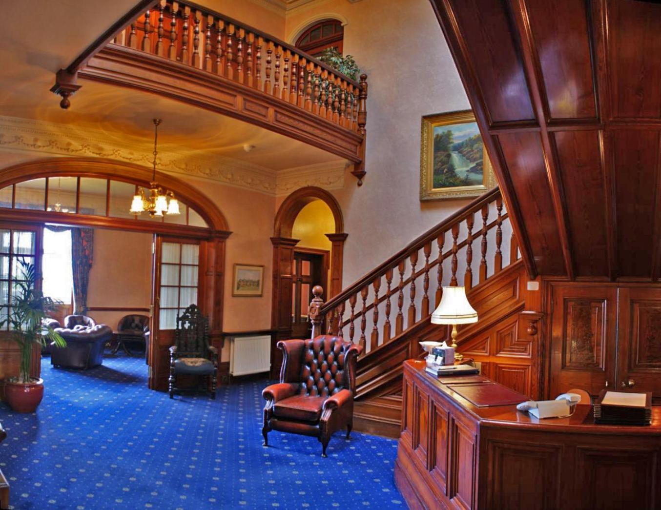 Ramnee Hotel Форрес Экстерьер фото
